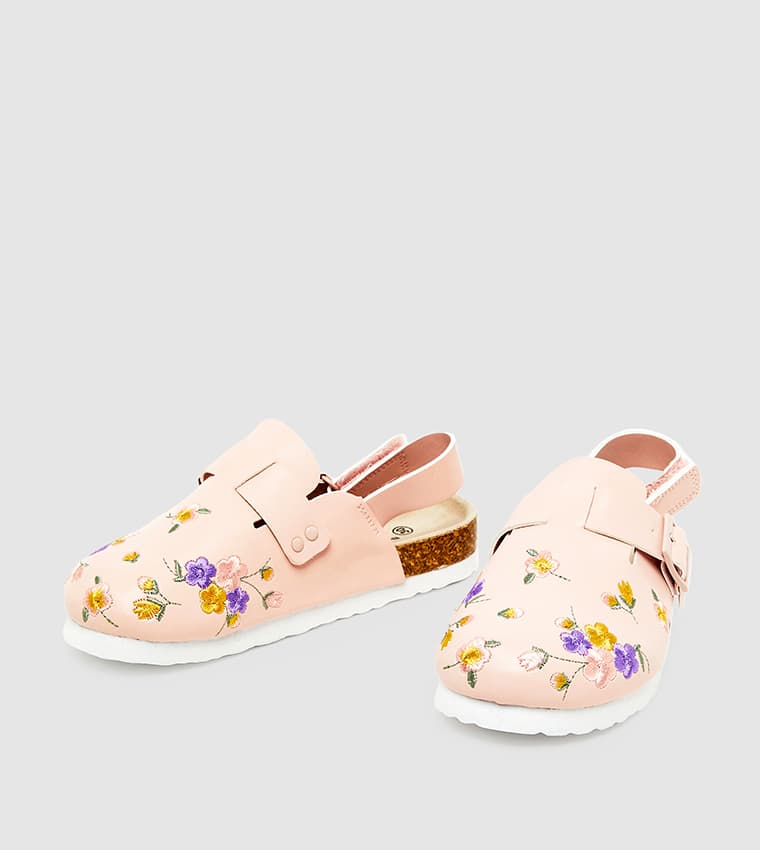 Product view https://mage-cdn.babiesandmore.com/catalog/product/b/m/bma-rf101_4.jpg1