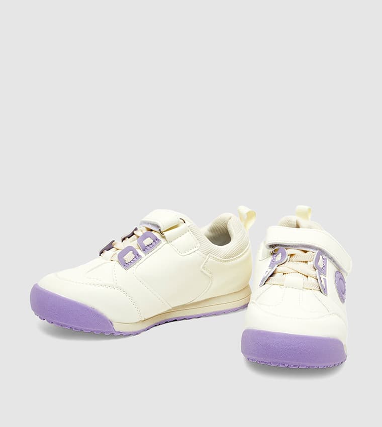 Product view https://mage-cdn.babiesandmore.com/catalog/product/b/m/bma-rf103_4.jpg1
