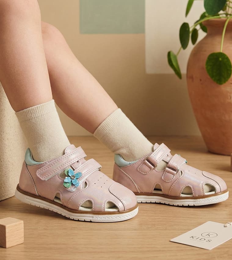 Product view https://mage-cdn.babiesandmore.com/catalog/product/b/m/bma-rf159_1.jpg1