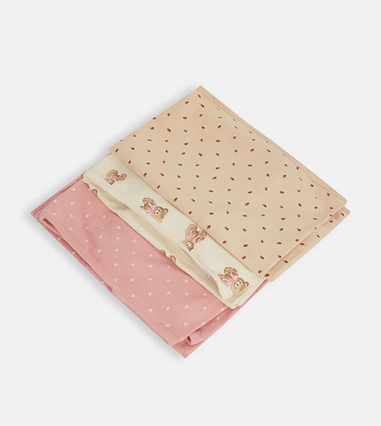 Product view https://mage-cdn.babiesandmore.com/catalog/product/c/l/clngvp35a25_2.jpg1