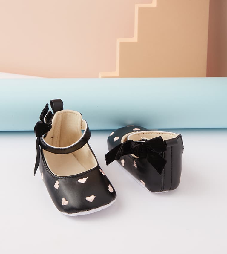 Product view https://mage-cdn.babiesandmore.com/catalog/product/e/y/eyngbs48s25_2_1.jpg1