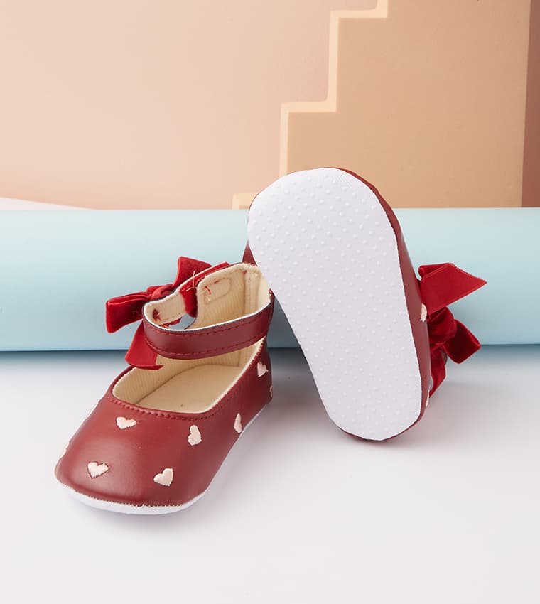 Product view https://mage-cdn.babiesandmore.com/catalog/product/e/y/eyngss34s25_4.jpg1