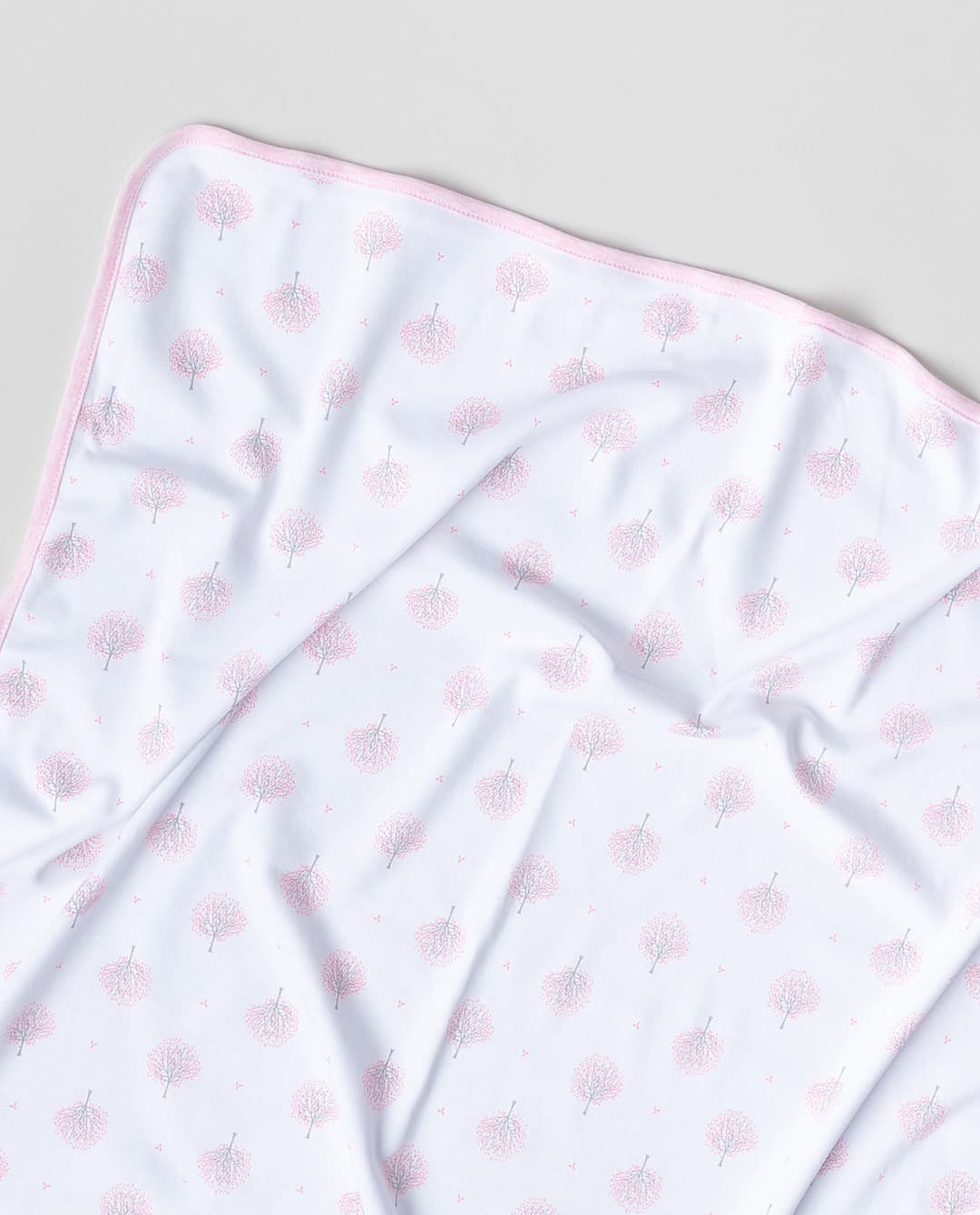Product view https://mage-cdn.babiesandmore.com/catalog/product/m/c/mcedk551s24_3.jpg1