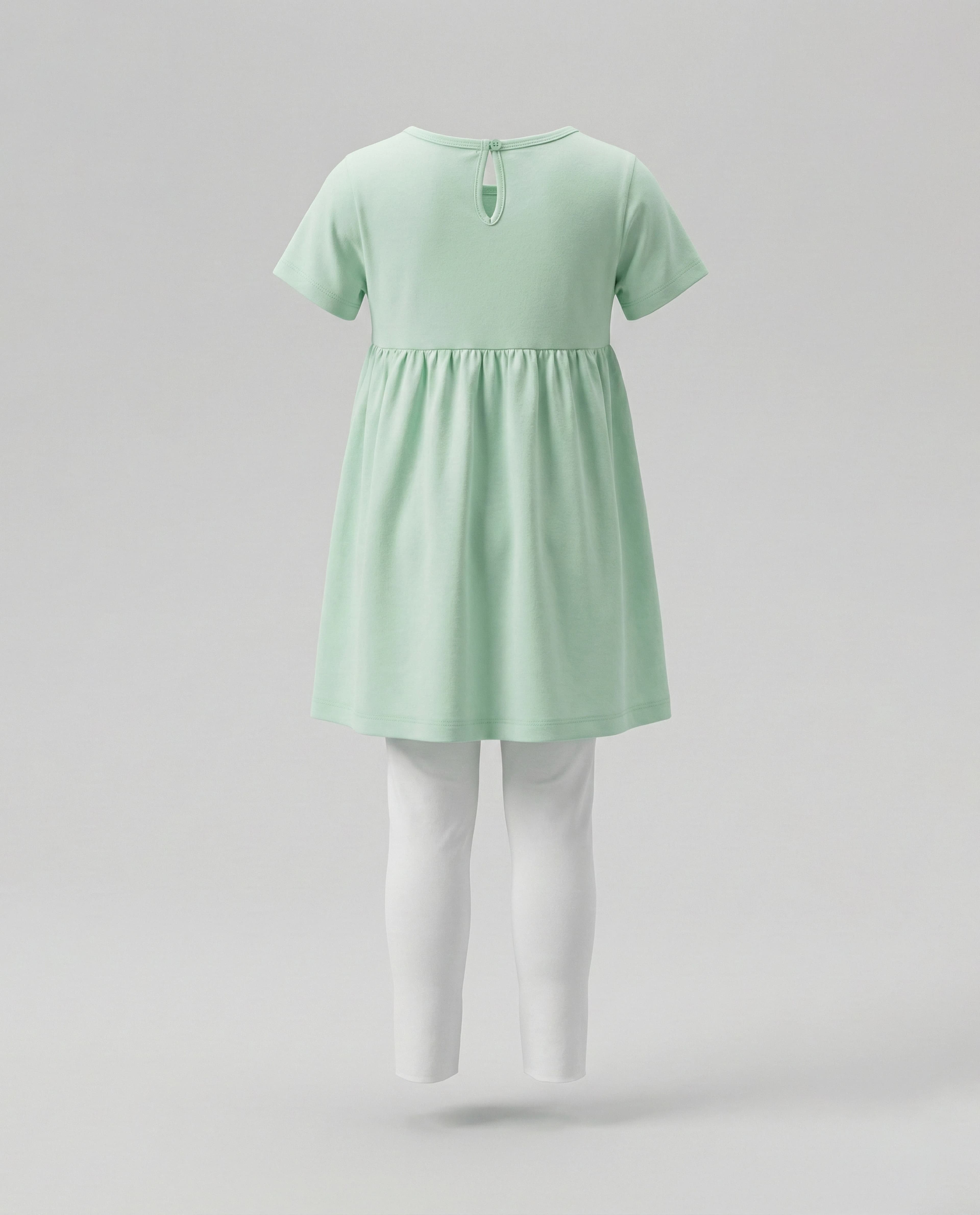 Product view https://mage-cdn.babiesandmore.com/catalog/product/n/h/nhtgch330s26_2_1.webp1