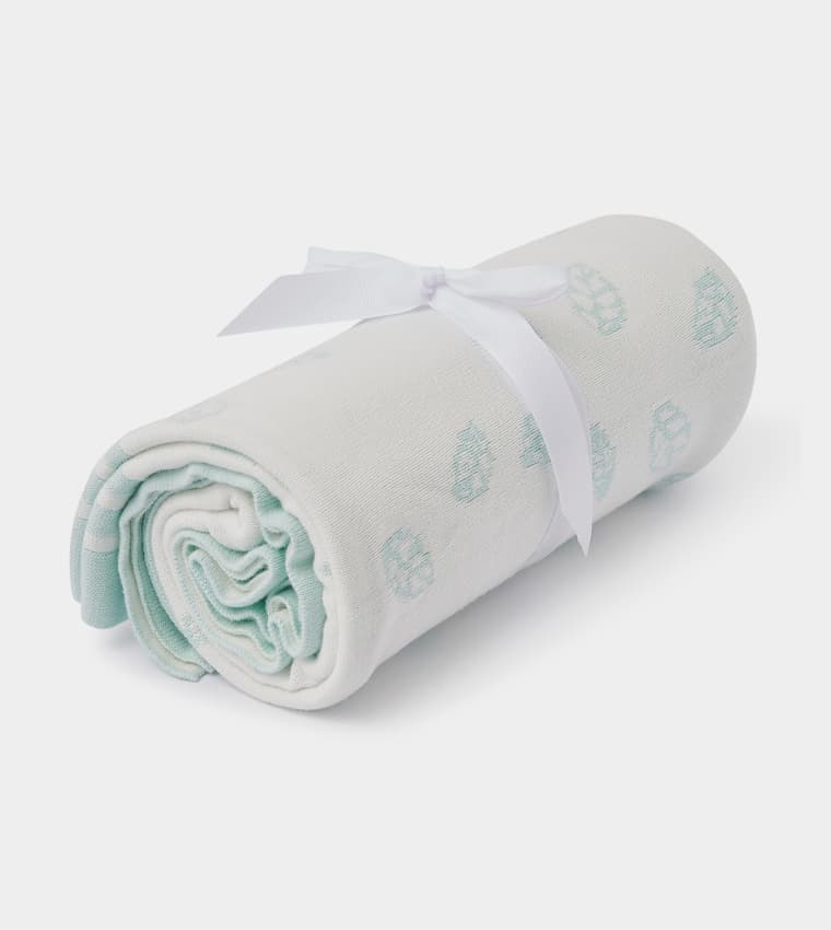 Product view https://mage-cdn.babiesandmore.com/catalog/product/s/h/shbd16s25_3.jpg1