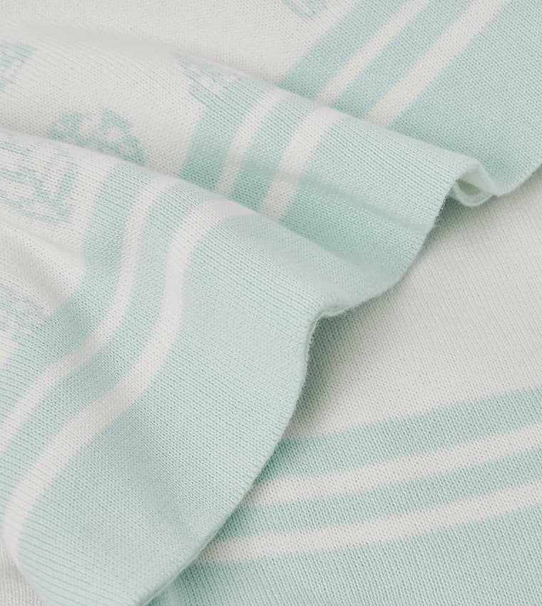 Product view https://mage-cdn.babiesandmore.com/catalog/product/s/h/shbd16s25_4.jpg1