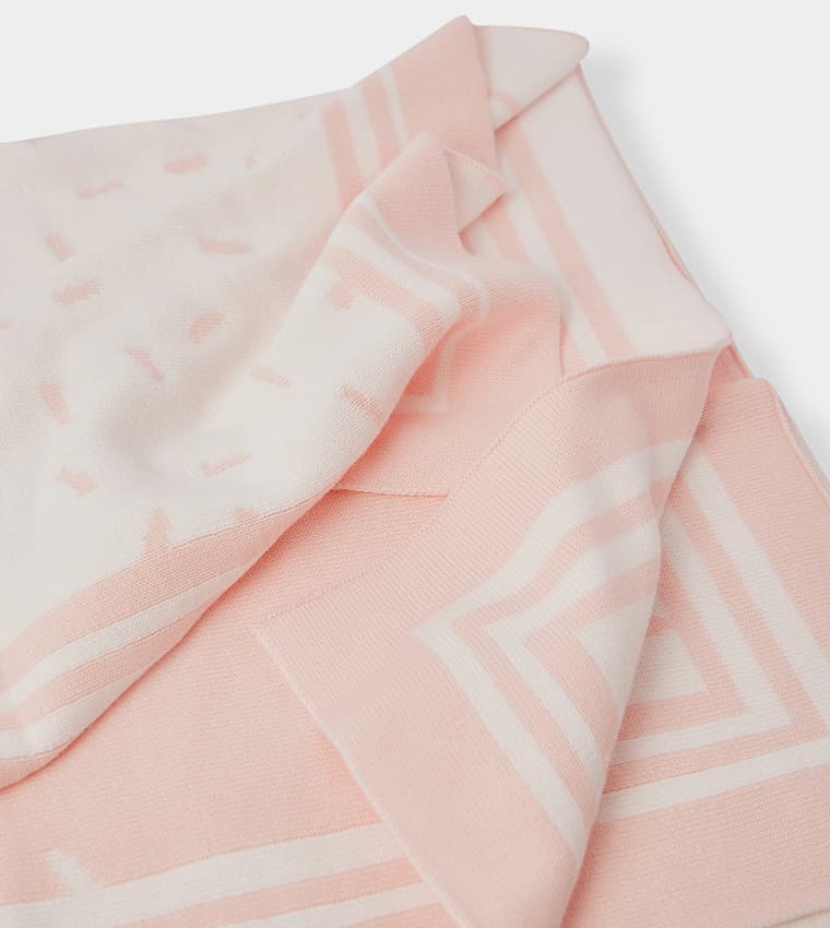 Product view https://mage-cdn.babiesandmore.com/catalog/product/s/h/shbd17s25_4.jpg1