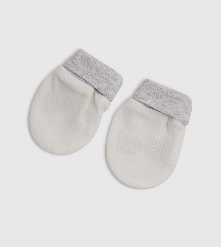 Product view https://mage-cdn.babiesandmore.com/catalog/product/t/g/tgnbpp67a25_2.jpg1