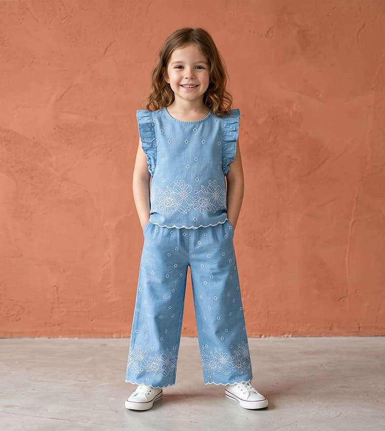 Product view https://mage-cdn.babiesandmore.com/catalog/product/t/g/tgsbgf01ss26_1.jpg1