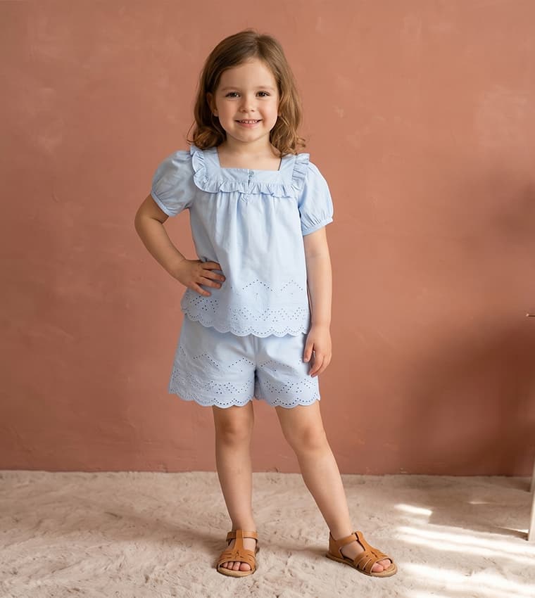 Product view https://mage-cdn.babiesandmore.com/catalog/product/t/g/tgsbgf02ss26_1.jpg1